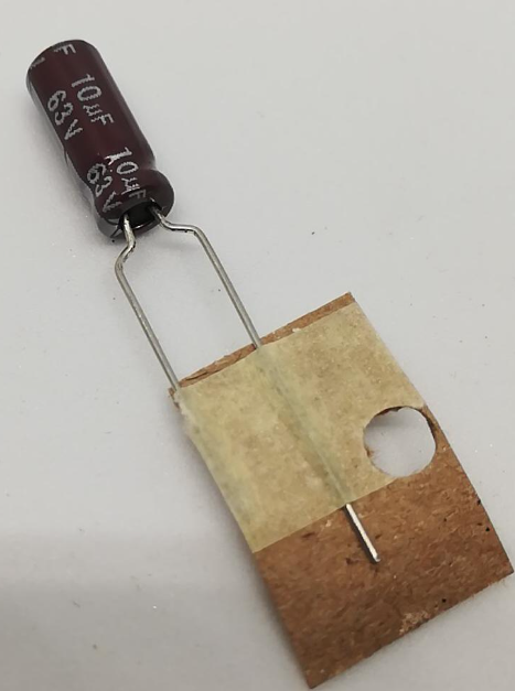 10uF 63V 105C Ebat 5X12x5 Elektrolitik Kondansatör (10 Adet)