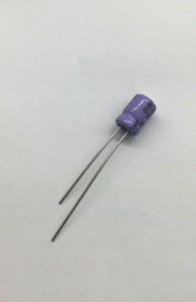 3,3uF 50V 105C Ebat 5X8x2,5mm Elektrolitik Kondansatör