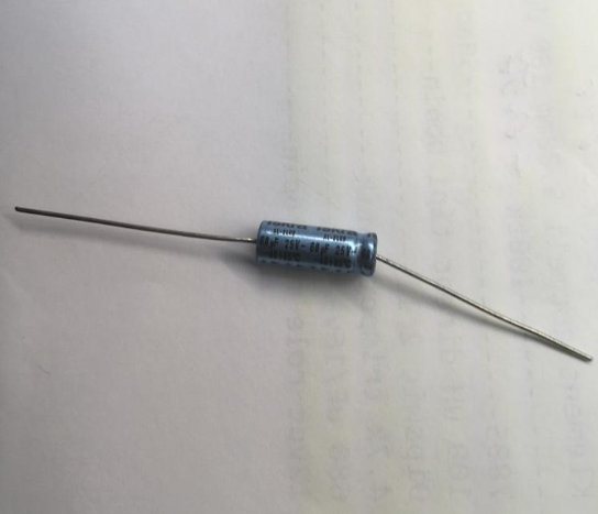 68uF 25V AXSİAL  22X37mm Elektrolitik Kondansatör (10 Adet)