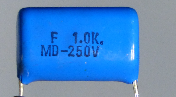 360nF 400V  %5 (364 K 400) Damla Tip Kondansatör27X8X25-15 mm