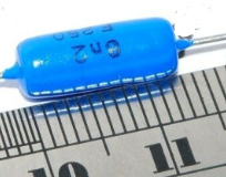 33NF 63V %2 (0.033 G 63V Philips ) Axial Polyester Kondansatör  15X6 mm